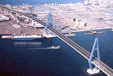 名港トリトン・東大橋